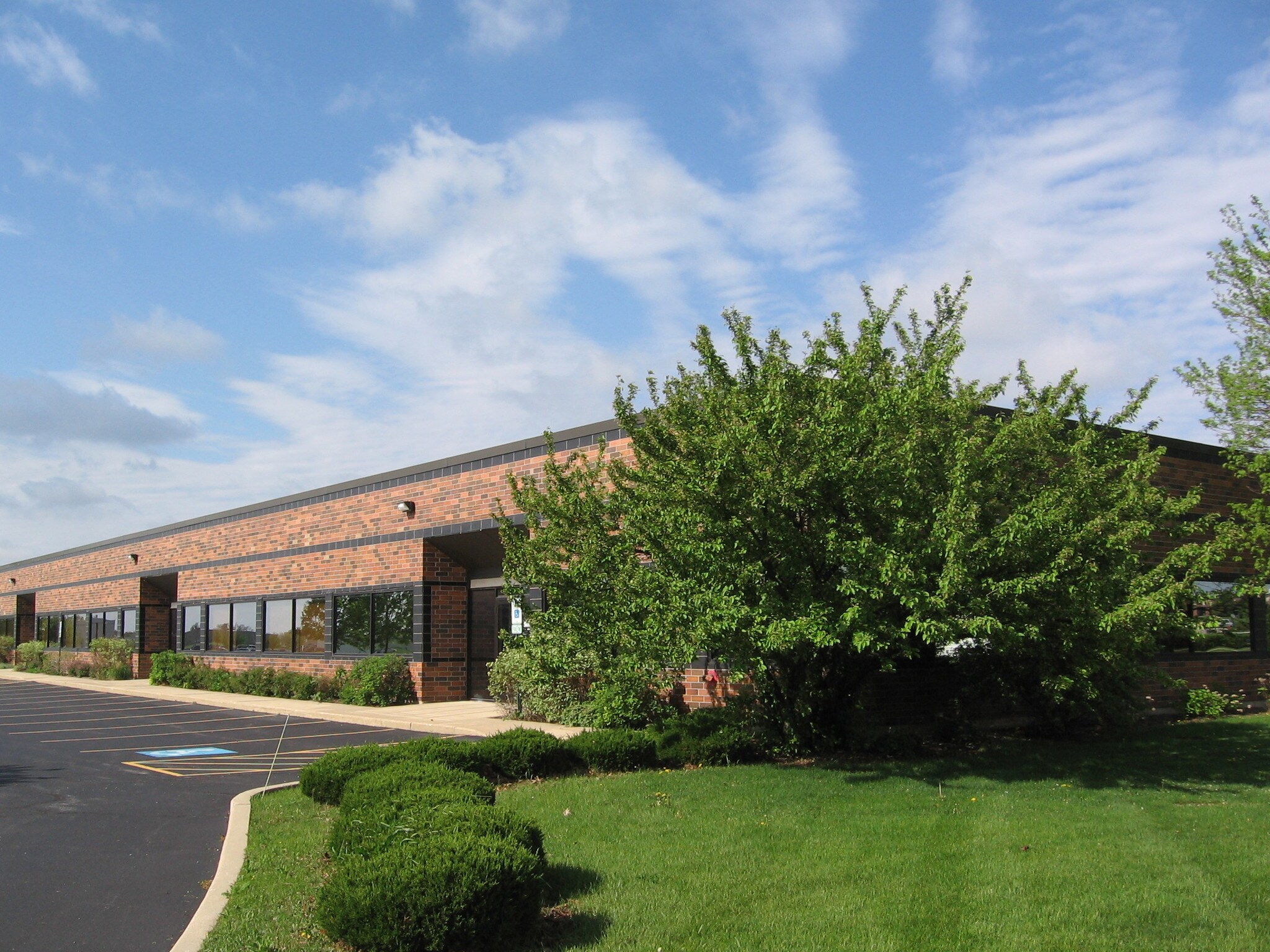 3809 Illinois Ave, St Charles, IL for lease Building Photo- Image 1 of 6