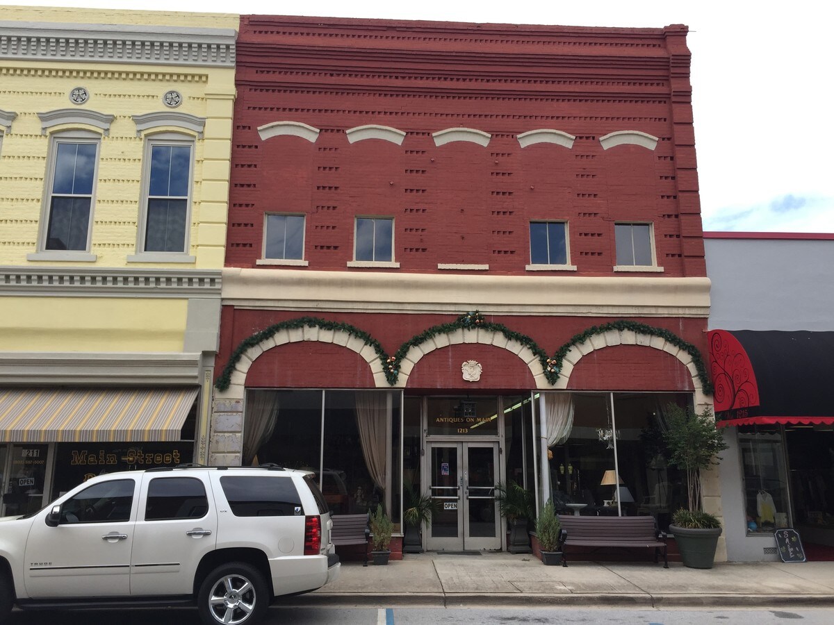 1213 Main St, Newberry, SC 29108