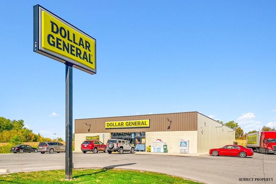 208 W St, Waynesfield, OH 45896