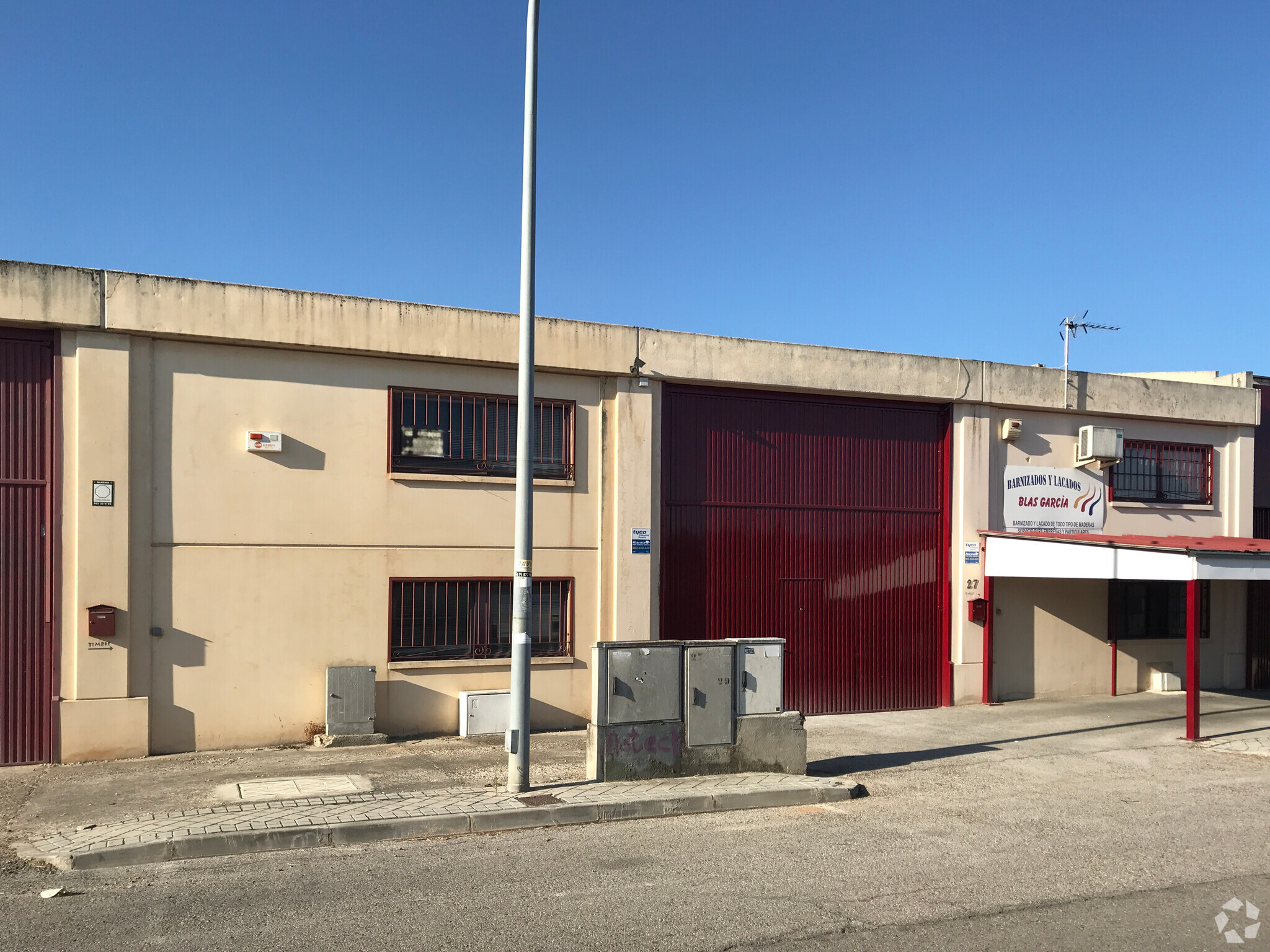 Industrial in Arganda del Rey, MAD for sale Primary Photo- Image 1 of 23