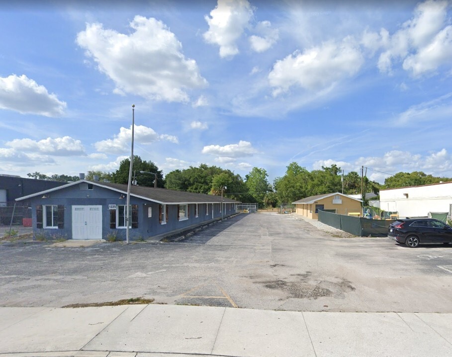 1325/1329 E Altamonte Drive portfolio of 2 properties for sale on LoopNet.com Building Photo- Image 1 of 11