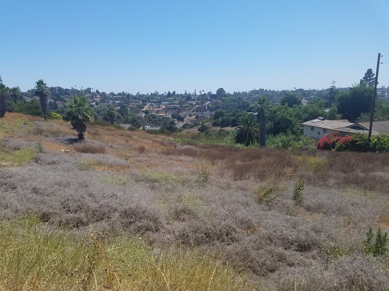 Alta Vista Dr, Vista, CA for sale - Building Photo - Image 1 of 1