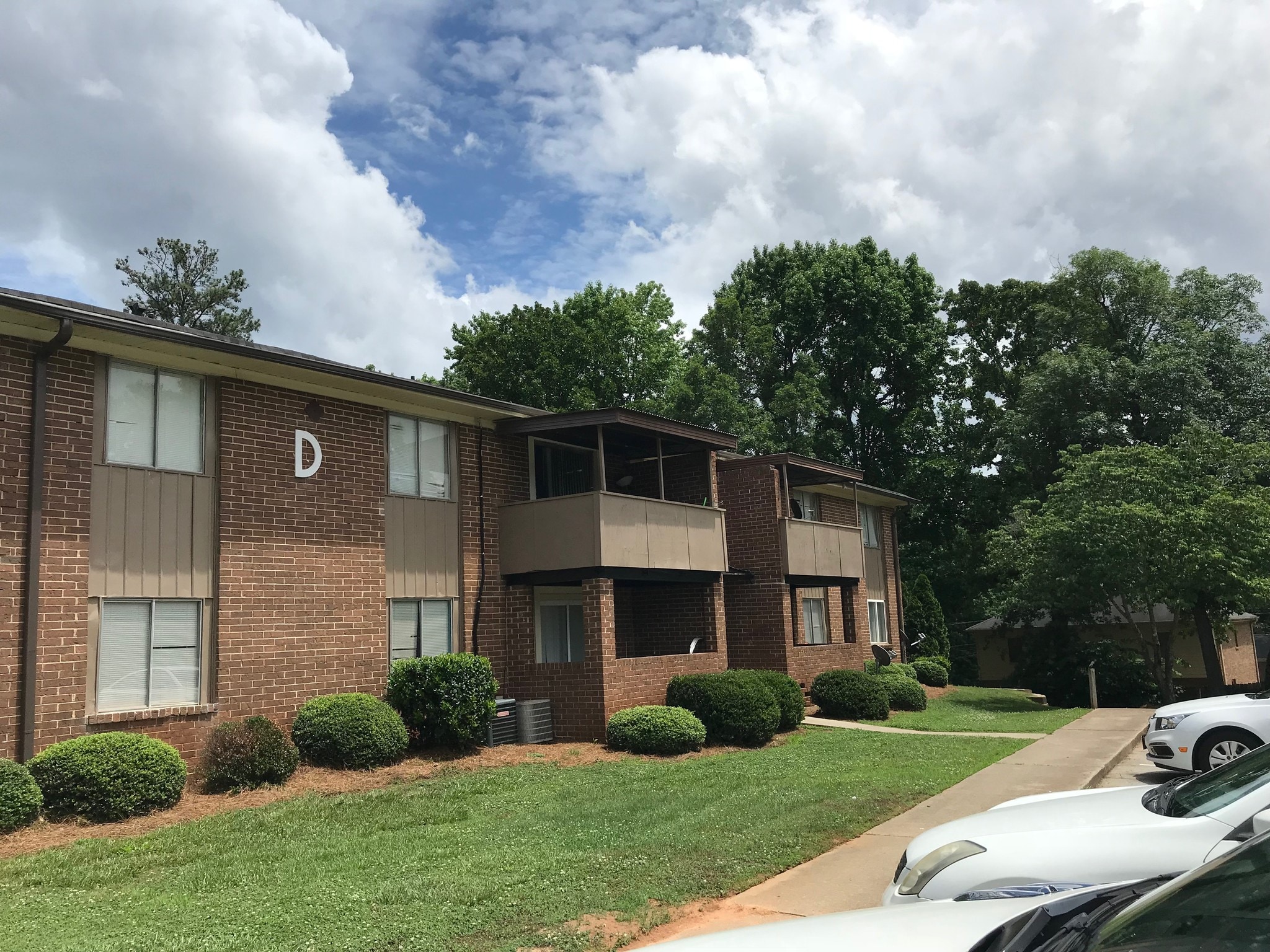 419 Hurricane Shoals Rd, Lawrenceville, GA 30046 Ridgewood Apartments