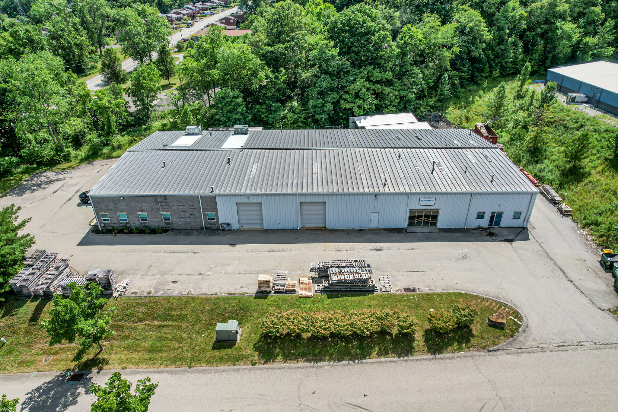 11075 Parker Dr, Irwin, PA for lease Building Photo- Image 1 of 36