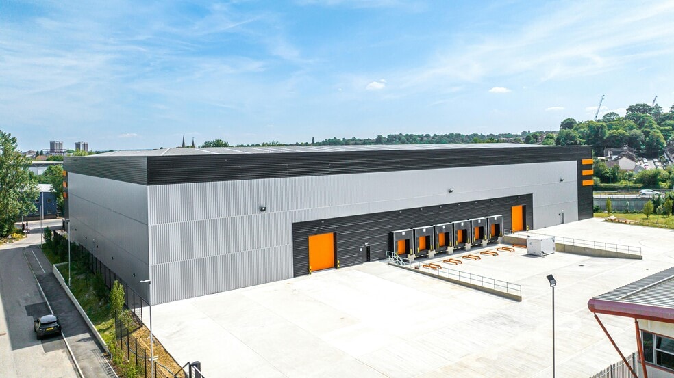 1 Church Manorway, Erith for lease - Building Photo - Image 2 of 17