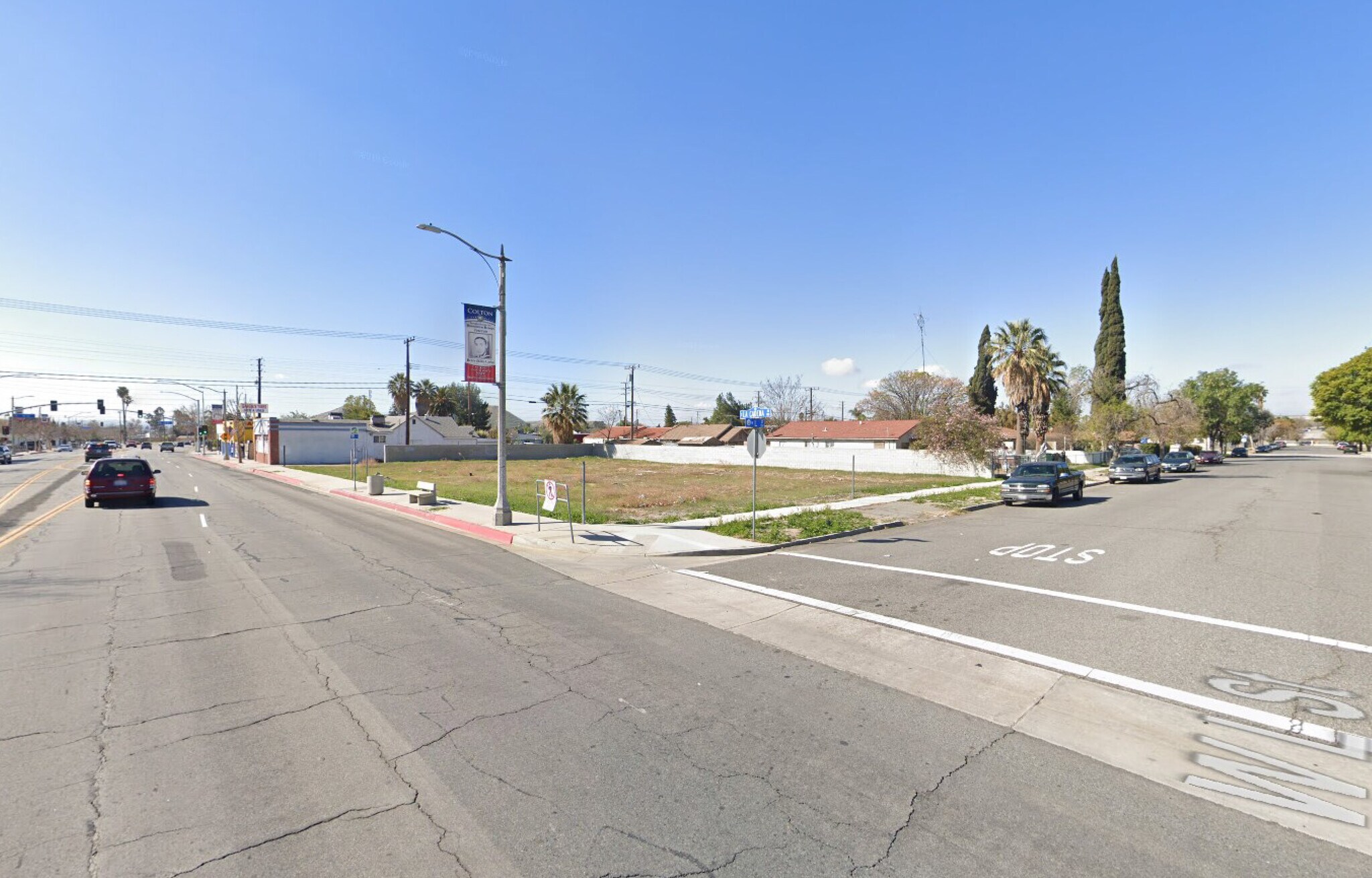 233 S La Cadena, Colton, CA 92324