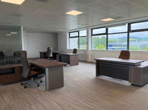 5 Cultins Rd, Edinburgh for lease Interior Photo- Image 1 of 2