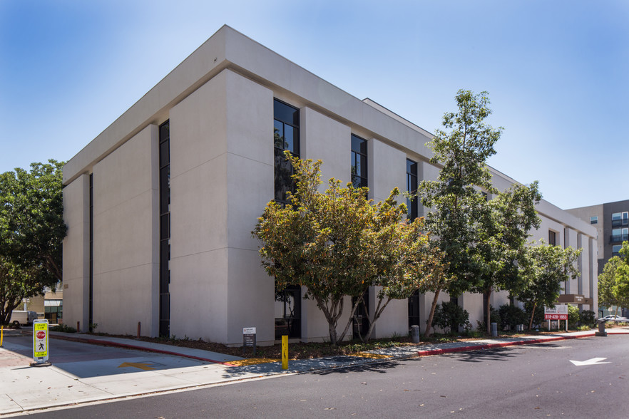 1500 S Central Ave, Glendale, CA for lease - Building Photo - Image 2 of 7