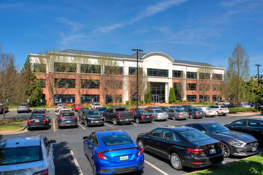 650 Peter Jefferson Pky, Charlottesville, VA 22911