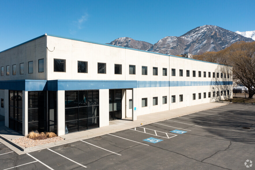 1078 S 250 E, Provo, UT for lease - Primary Photo - Image 2 of 16