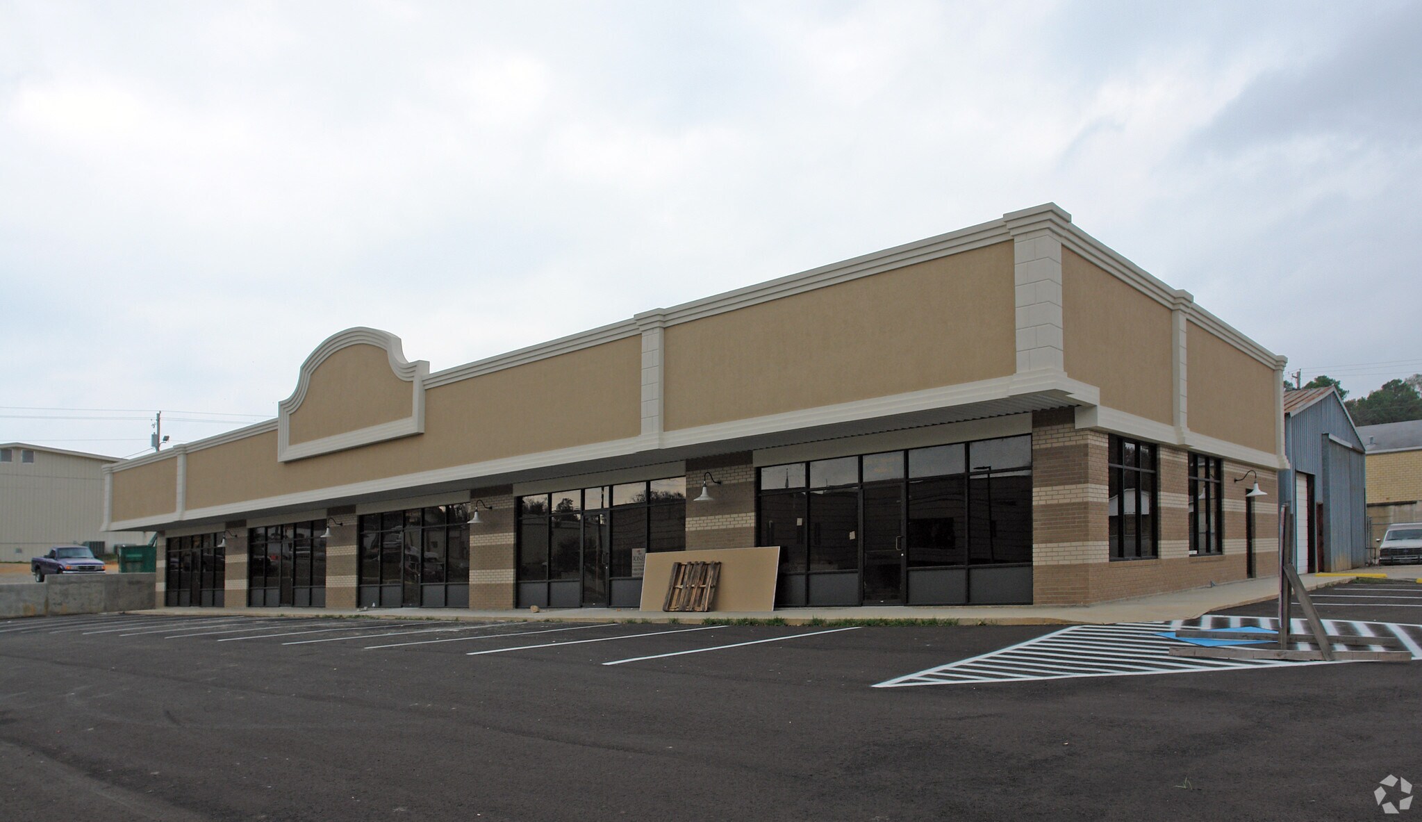 205 E South St, Benton, AR for sale Building Photo- Image 1 of 1