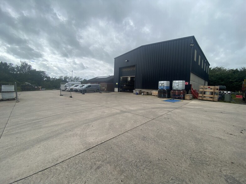 5 Abercromby Rd, Castle Douglas, DG7 1LH Industrial for Lease