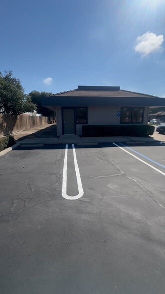 1098 Melody Ln, Roseville, CA for lease - Commercial Listing Video - Image 2 of 9