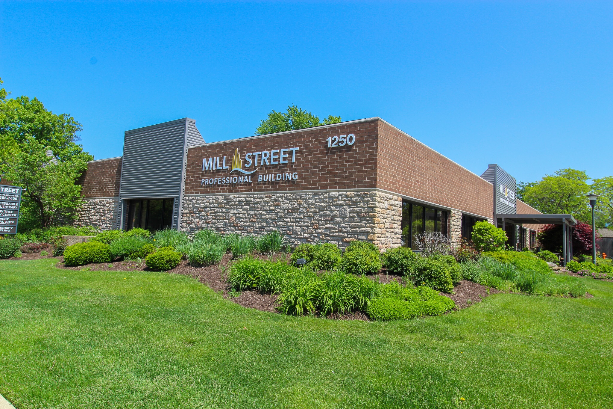 1250 N Mill St, Naperville, IL for lease Building Photo- Image 1 of 16