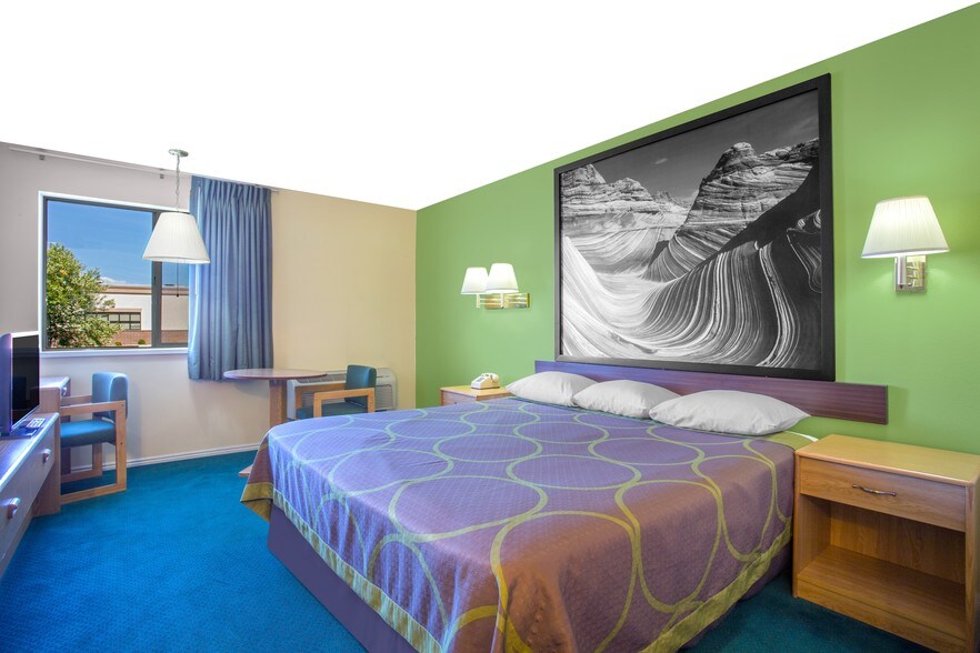 1624 W Highway 40, Vernal, UT for sale - Building Photo - Image 1 of 1