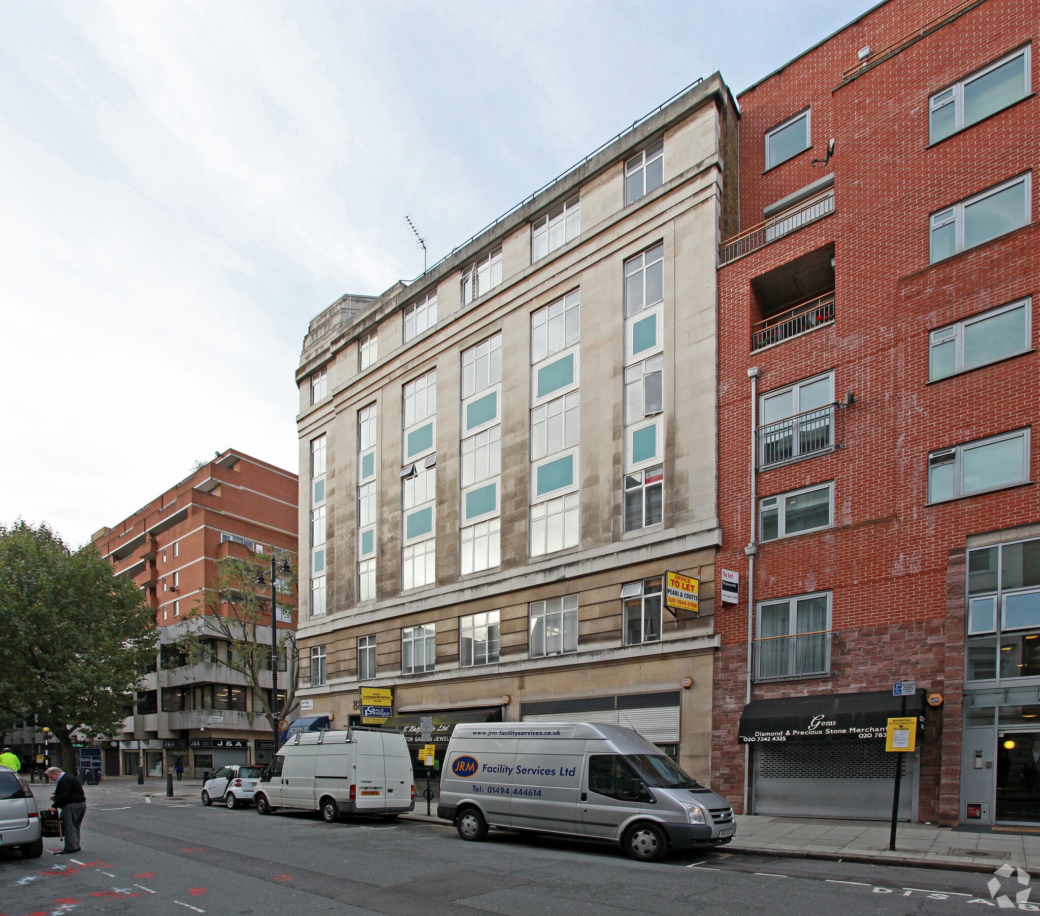 8890 Hatton Garden, London, EC1N 8PN