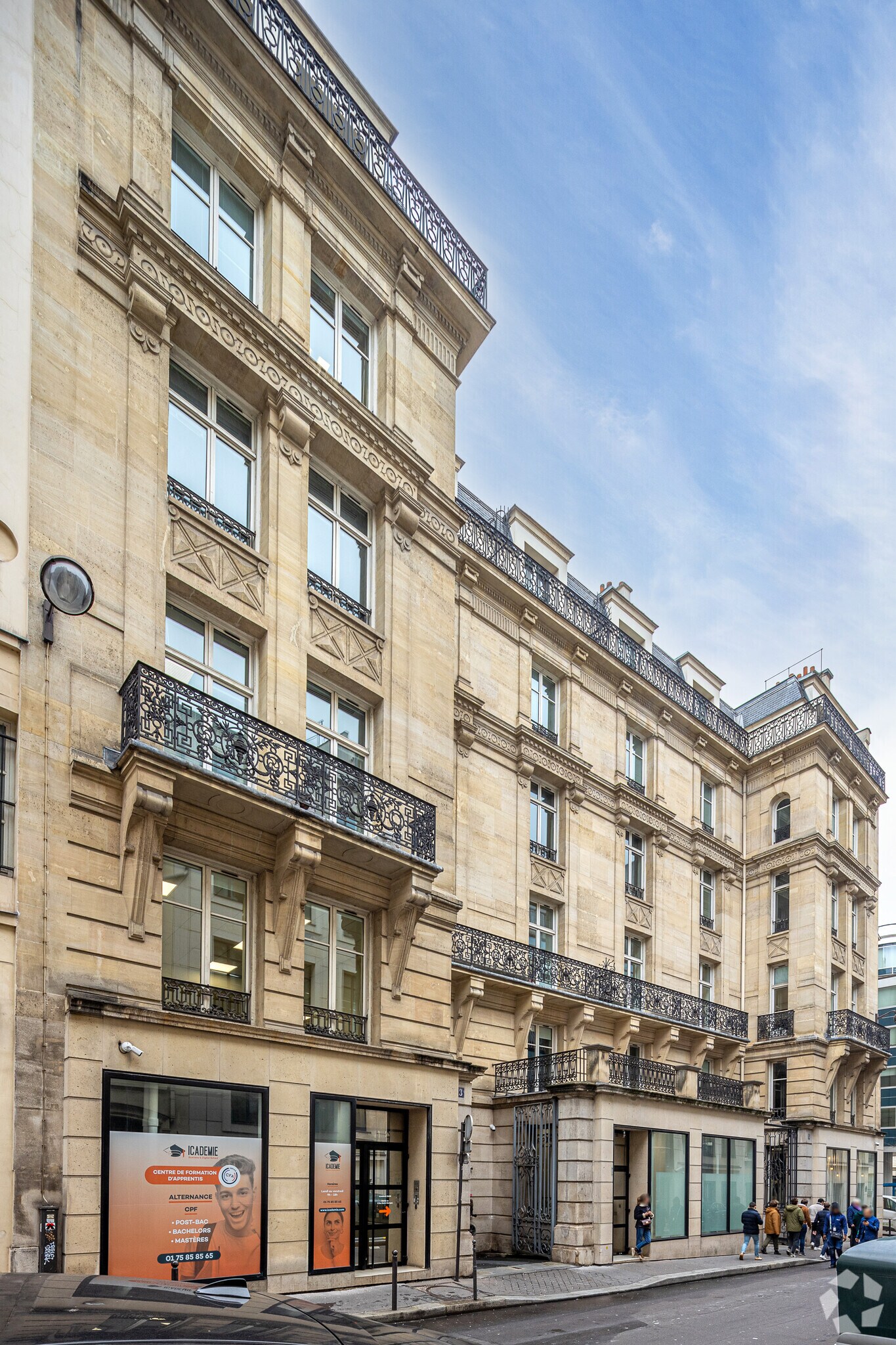 3-5 Rue Saint-Georges, Paris for lease Primary Photo- Image 1 of 6