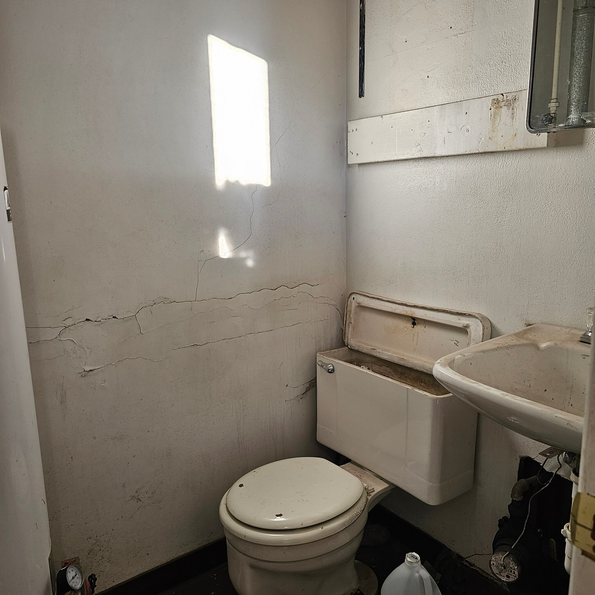 116 Bay Dr, Great Falls, MT for sale Interior Photo- Image 1 of 10