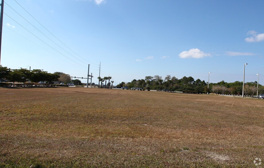 2521 Del Prado Blvd, Cape Coral, FL 33909 | LoopNet - 2521 Del Prado Blvd N Cape Coral Fl 33909