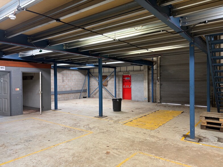 Ayr St, Nottingham for lease - Interior Photo - Image 3 of 13