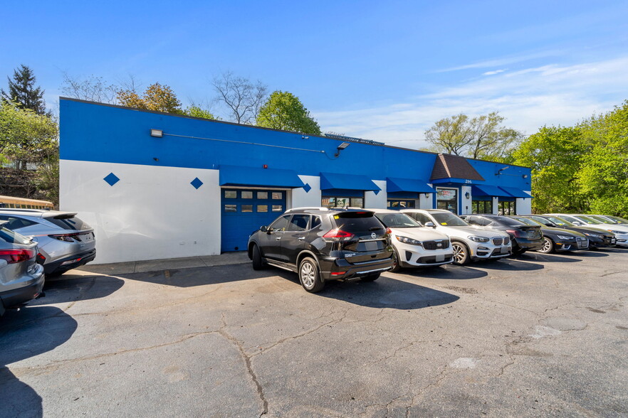 296 Highland Ave, Salem, MA for sale - Building Photo - Image 1 of 10