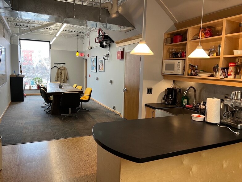 5933 Baum Blvd, Pittsburgh, PA for lease - Interior Photo - Image 3 of 4