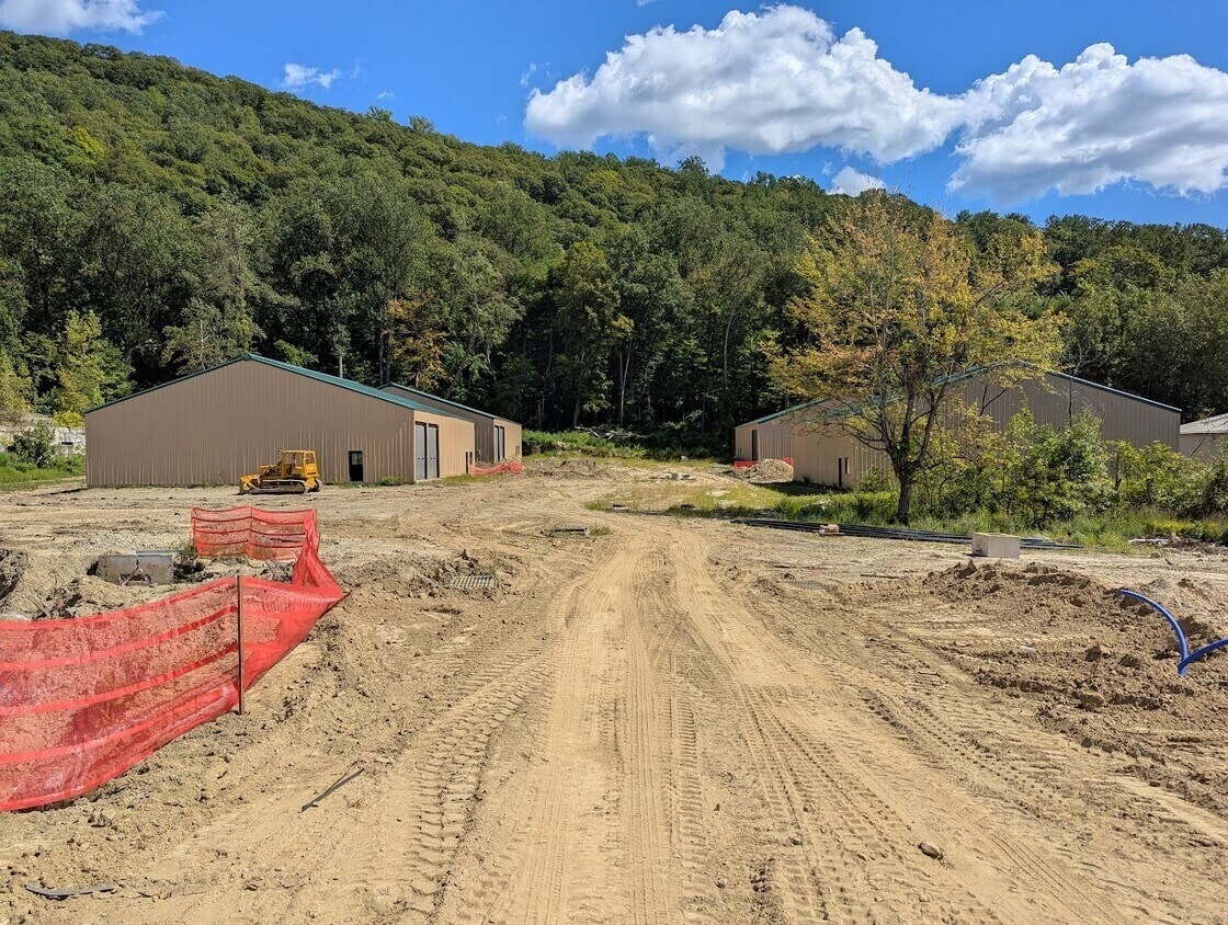 52 Route 9, Fishkill, NY for lease Primary Photo- Image 1 of 4