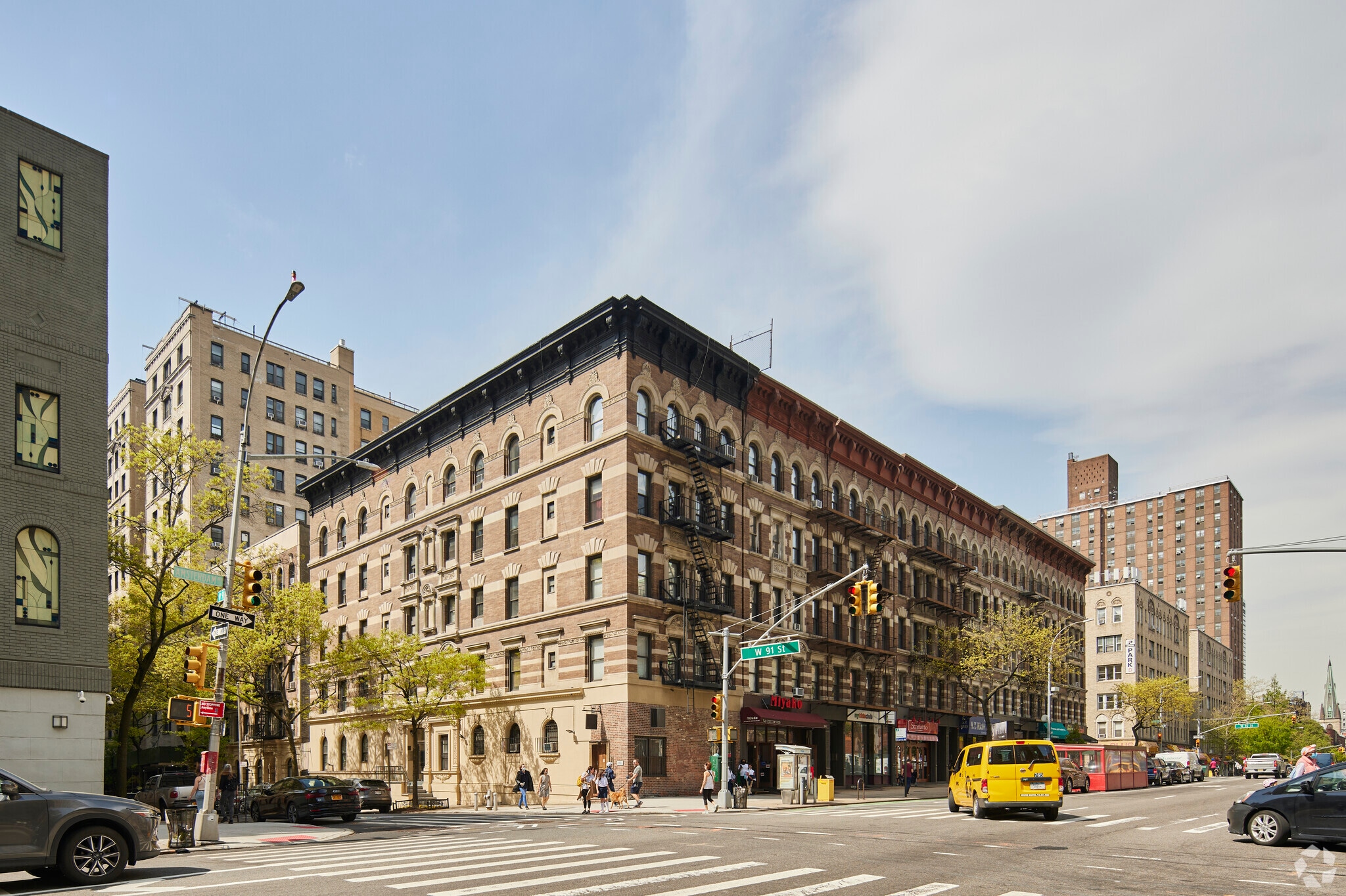 203-205 W 91st St, New York, NY for lease Primary Photo- Image 1 of 11