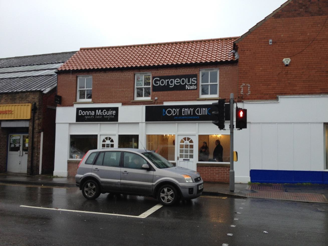 21-23 Scott Rd, Selby for sale Primary Photo- Image 1 of 1