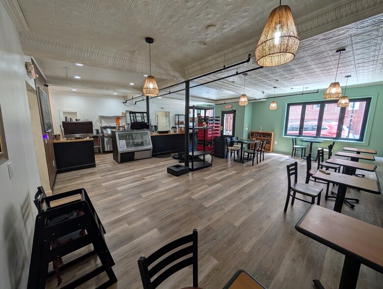 25 Exchange St, Worcester, MA for lease - Building Photo - Image 2 of 16