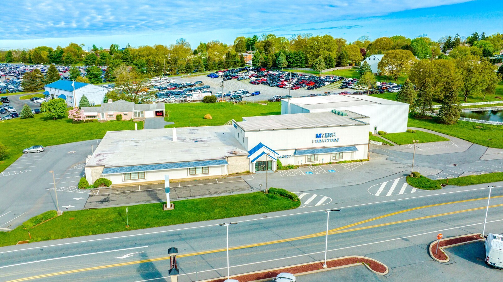 936 Lancaster Rd, Manheim, PA 17545