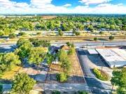 1901 19th St, Hondo TX - Parking Garage