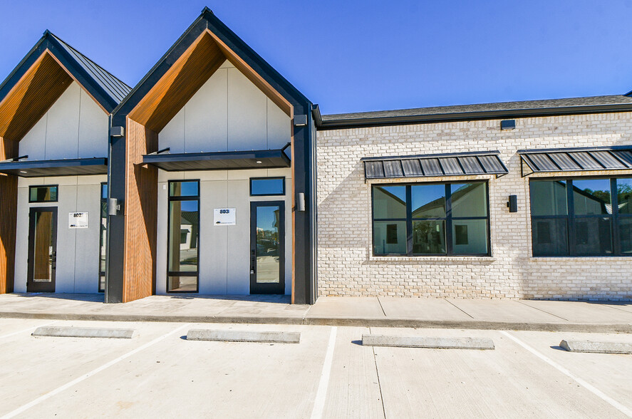 1325 Main St, Katy, TX for lease - Building Photo - Image 2 of 21