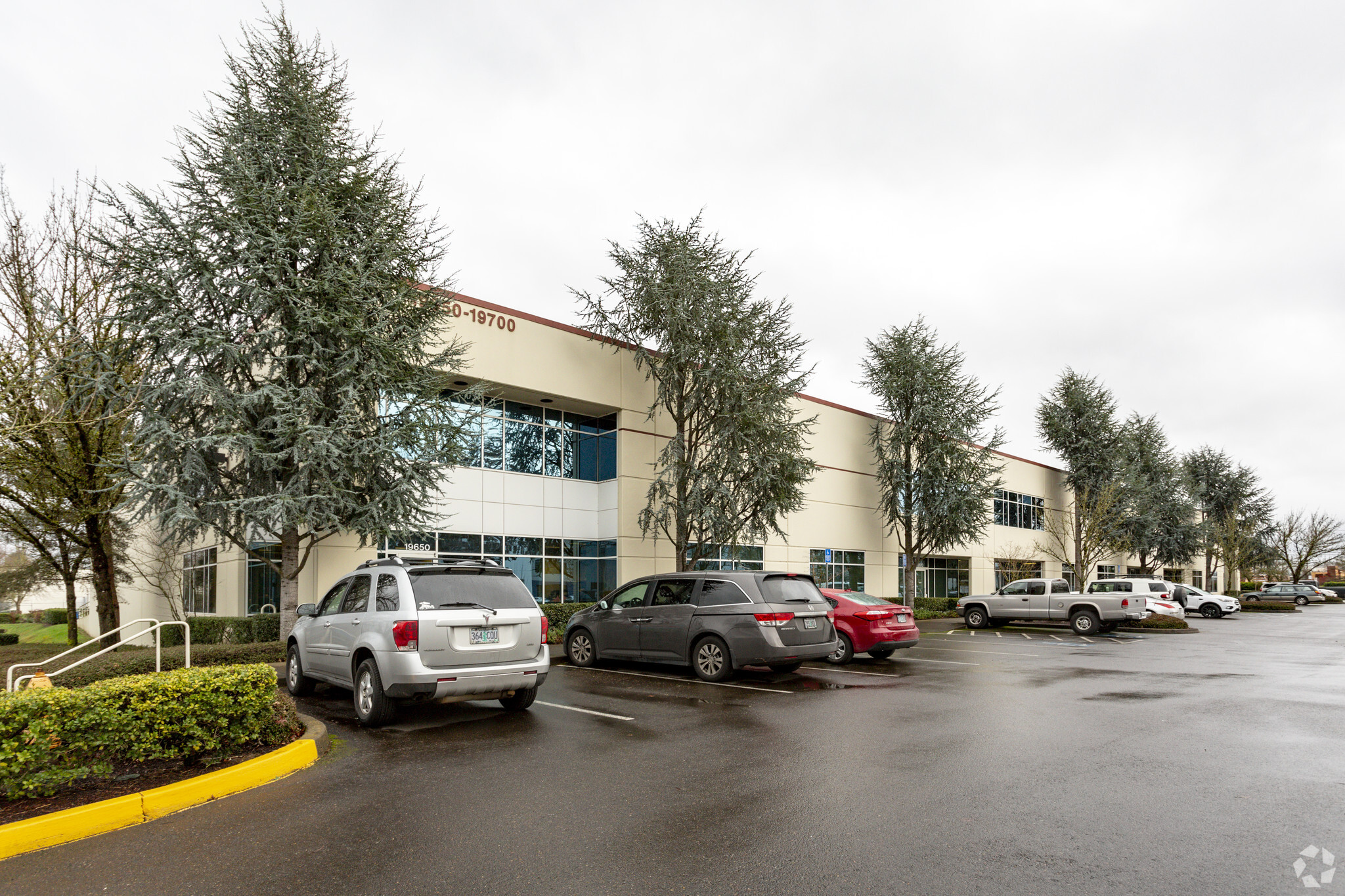 19650-19700 SW 118th Ave, Tualatin, OR for lease Building Photo- Image 1 of 7