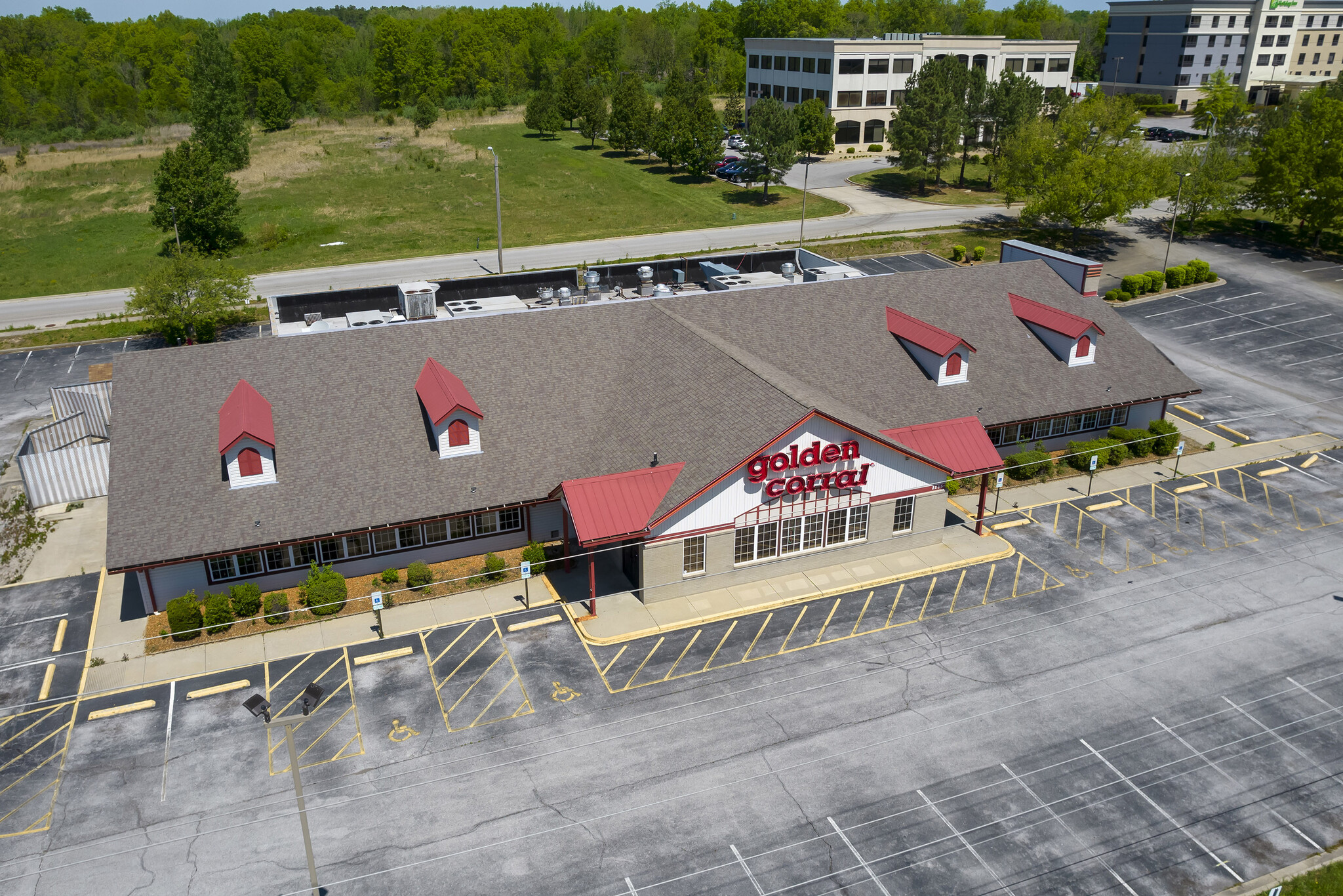 2255 N Reed Station Rd, Carbondale, IL for sale Building Photo- Image 1 of 1