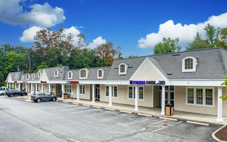 1390-1426 E Main St, Shrub Oak, NY for lease - Building Photo - Image 1 of 4