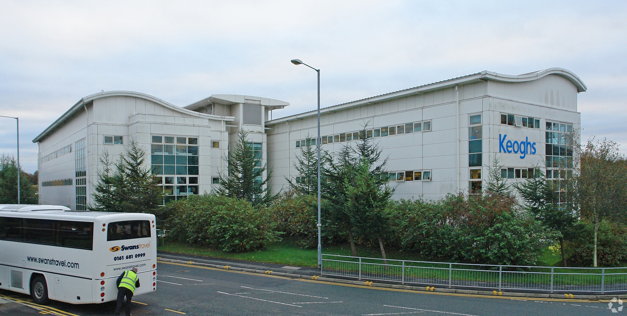 2 The Parklands, Bolton for lease Primary Photo- Image 1 of 3