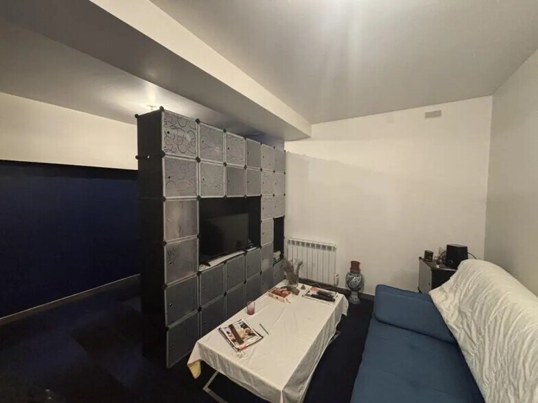 Office in Paris for sale - Interior Photo - Image 3 of 6