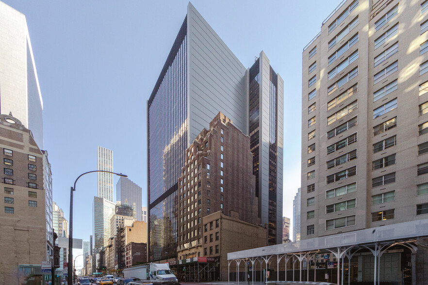 40 W 57th St, New York, NY for lease - CityPhoto - Image 2 of 4