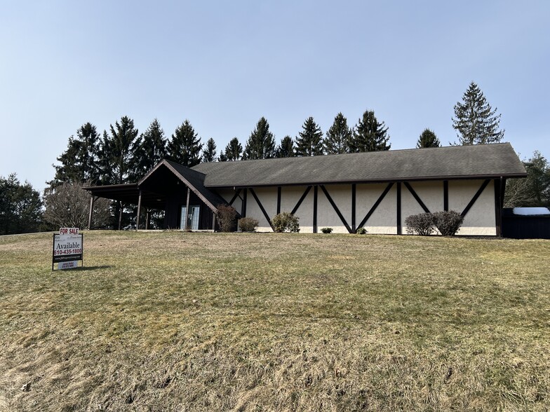 32 Sweet Valley Rd, Hunlock Creek, PA for sale - Building Photo - Image 1 of 1