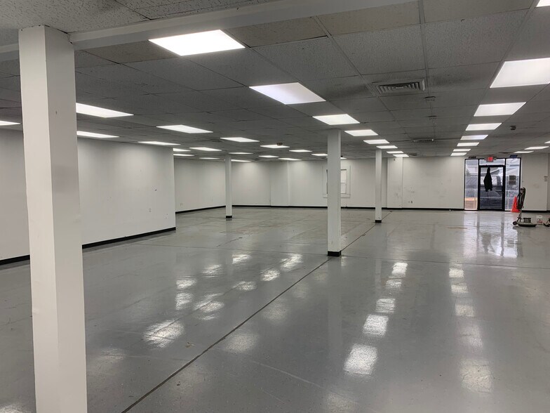 315 Roslyn Rd, Mineola, NY for sale - Building Photo - Image 1 of 1