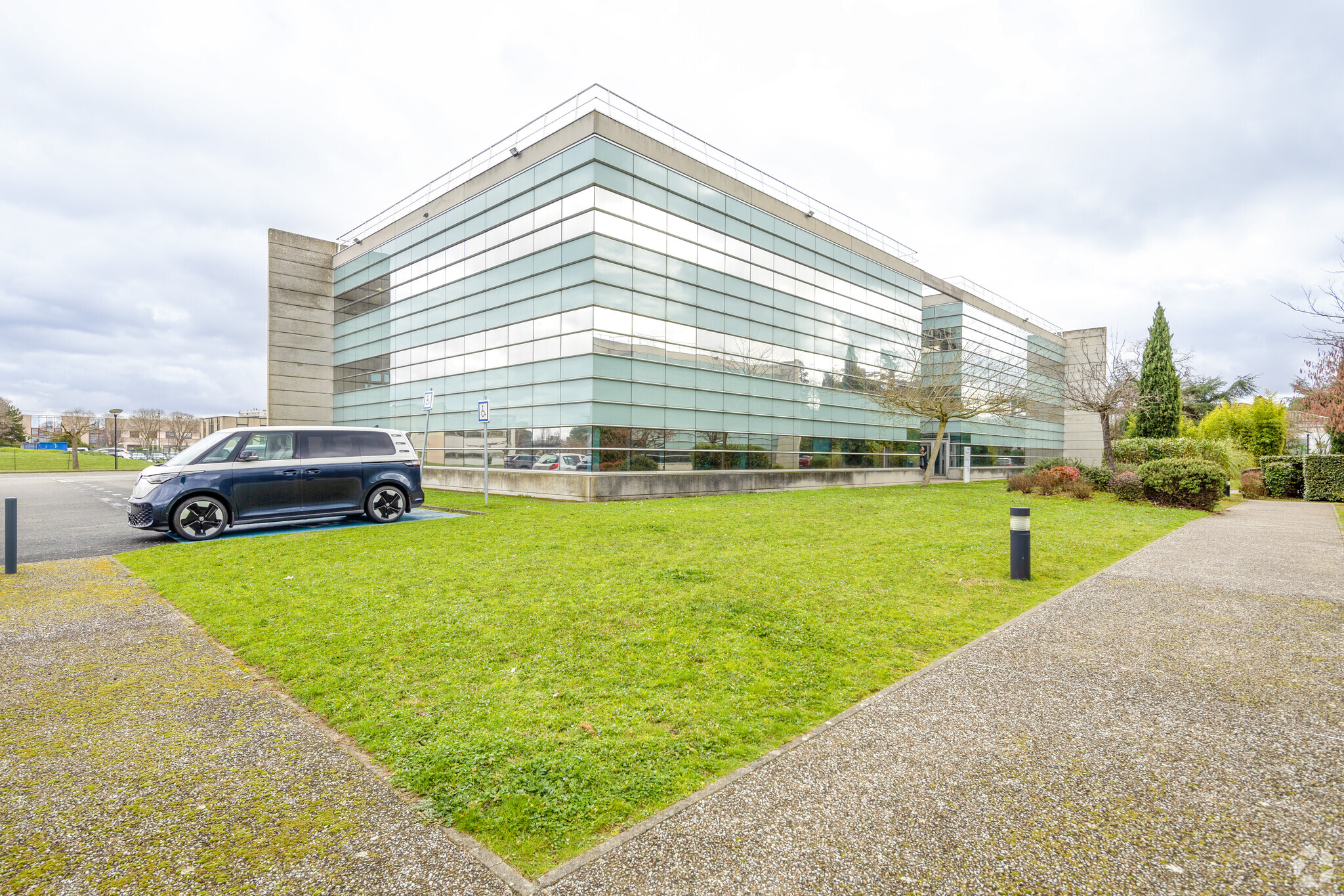 9 Rue Michel Labrousse, Toulouse for lease Primary Photo- Image 1 of 6