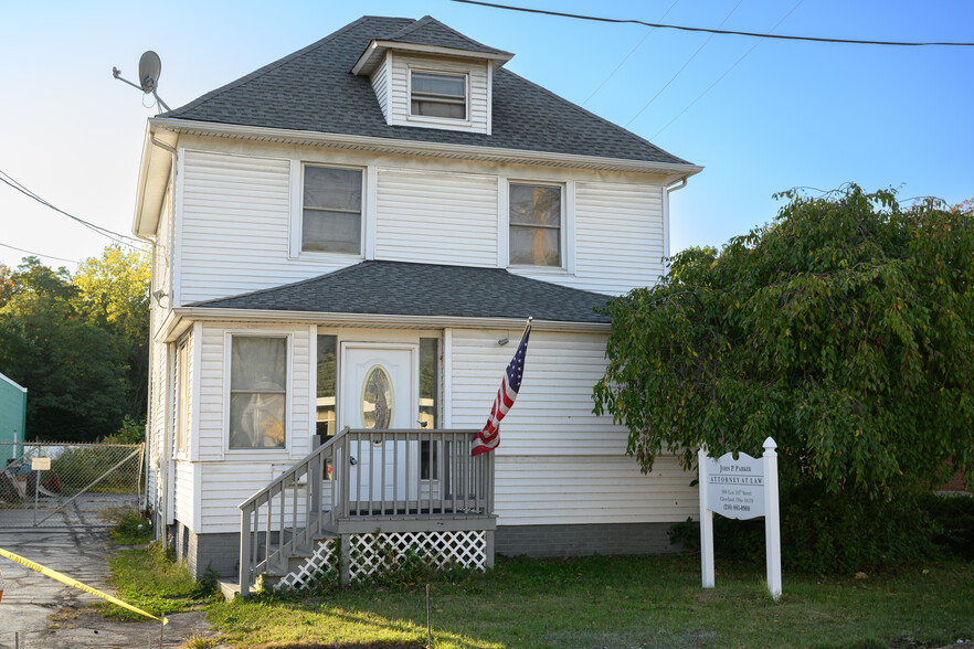 988 E 185th St, Cleveland, OH for sale - Building Photo - Image 1 of 1