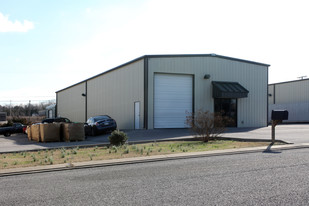 104 Gingham Dr, La Vergne TN - Warehouse