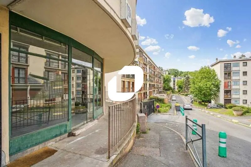 Retail in Palaiseau for lease - Building Photo - Image 1 of 13