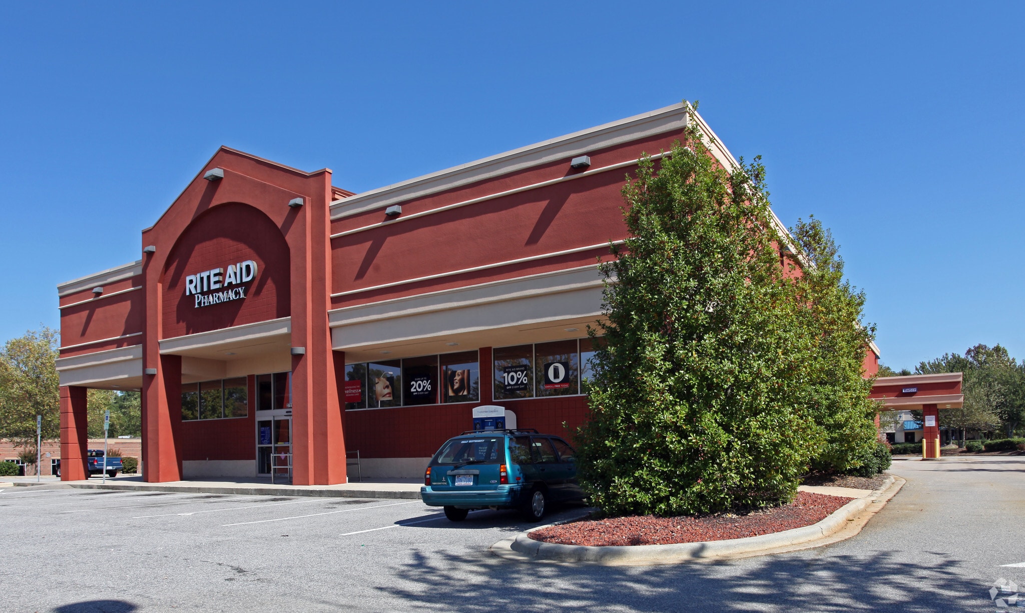 2711 Jones Franklin Rd, Cary, NC for sale Primary Photo- Image 1 of 1