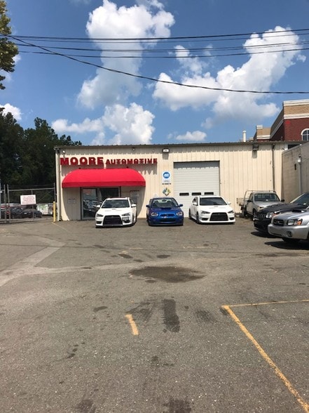 9776 Fairfax Blvd, Fairfax, VA for lease - Building Photo - Image 1 of 11