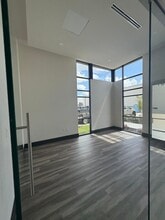 2723 N Mason Rd, Katy, TX for lease Interior Photo- Image 2 of 6