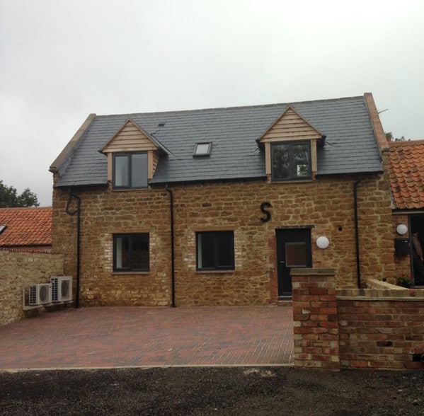 Finedon Rd, Finedon for sale - Primary Photo - Image 1 of 1