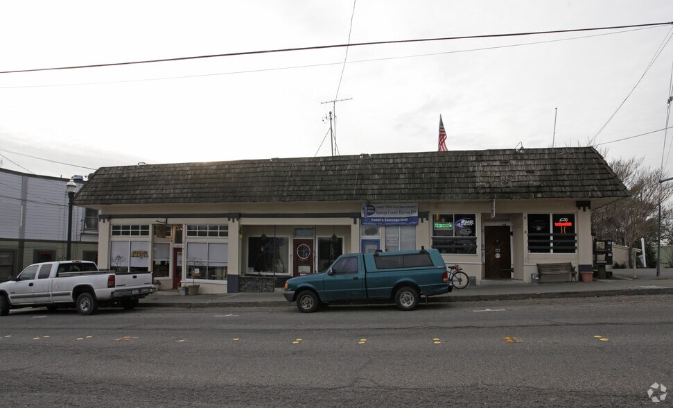 10009-10025 Main St, Penngrove, CA for sale - Primary Photo - Image 1 of 1